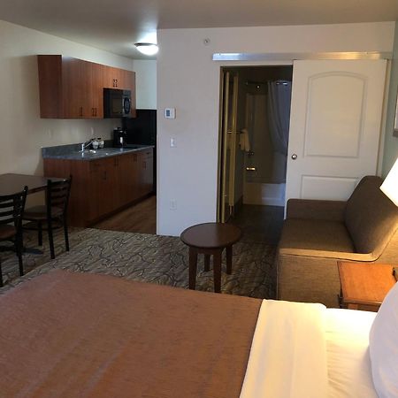 Aspen Suites Hotel Анкъридж Екстериор снимка
